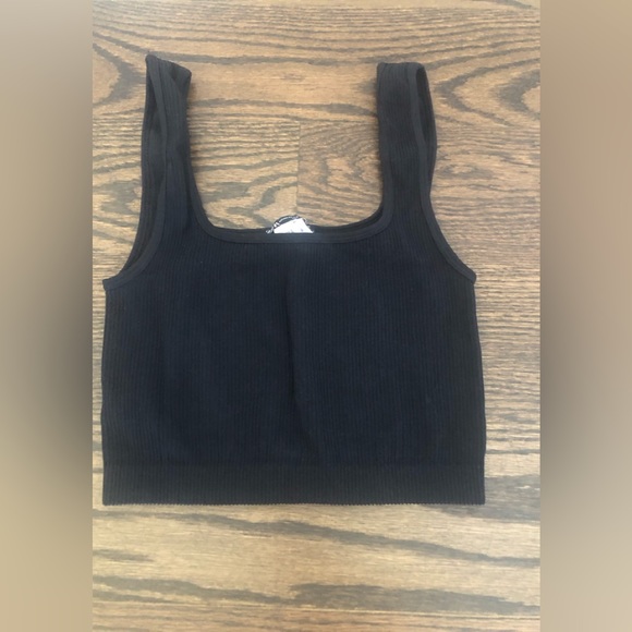 Zara Tops Zara Set Of 2 Cropped Tanks Poshmark
